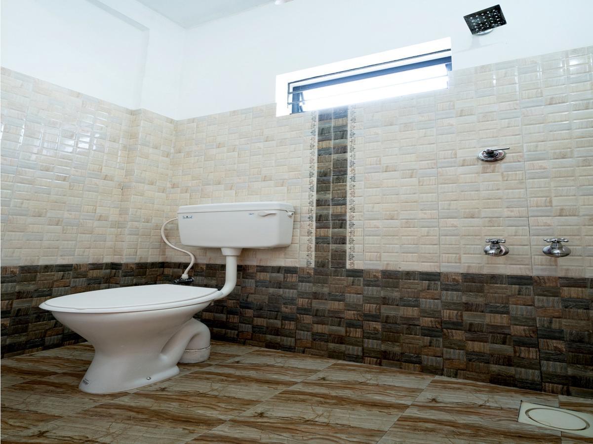 Oyo 9404 Hotel White Fort 마난타바디 외부 사진