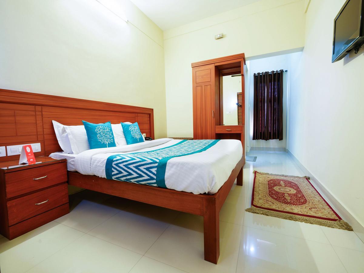 Oyo 9404 Hotel White Fort 마난타바디 외부 사진