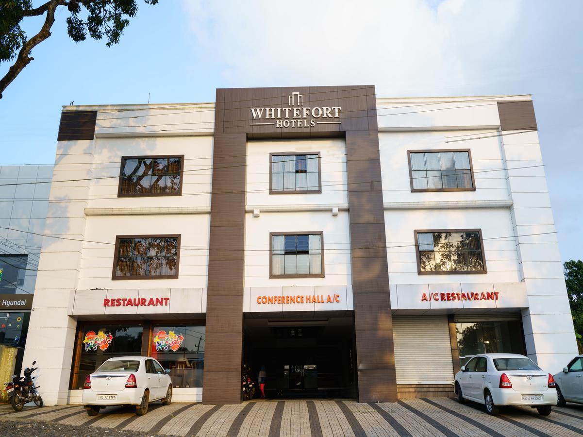 Oyo 9404 Hotel White Fort 마난타바디 외부 사진