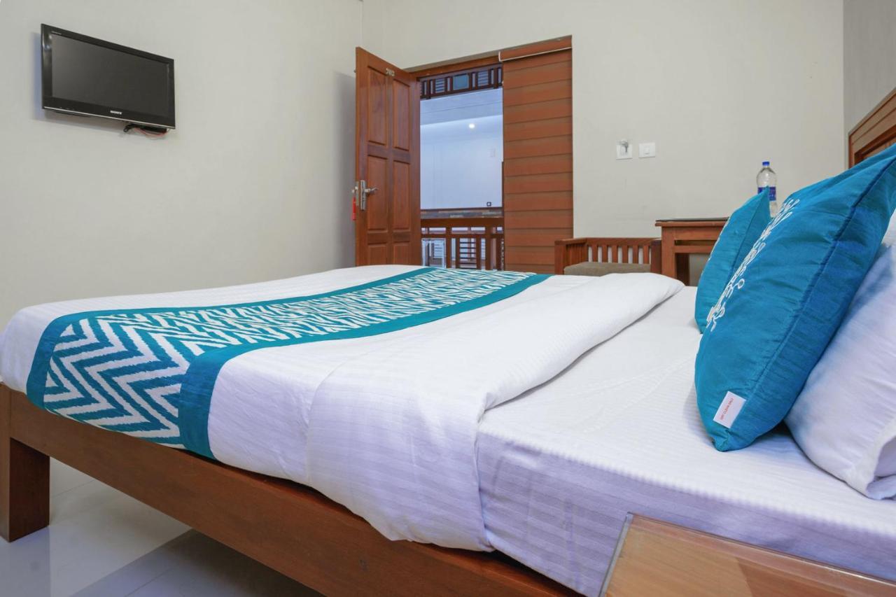 Oyo 9404 Hotel White Fort 마난타바디 외부 사진